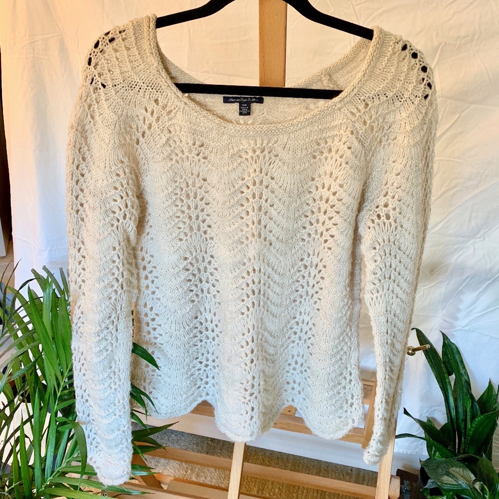 American Eagle Unique Cream Scalloped Sweater